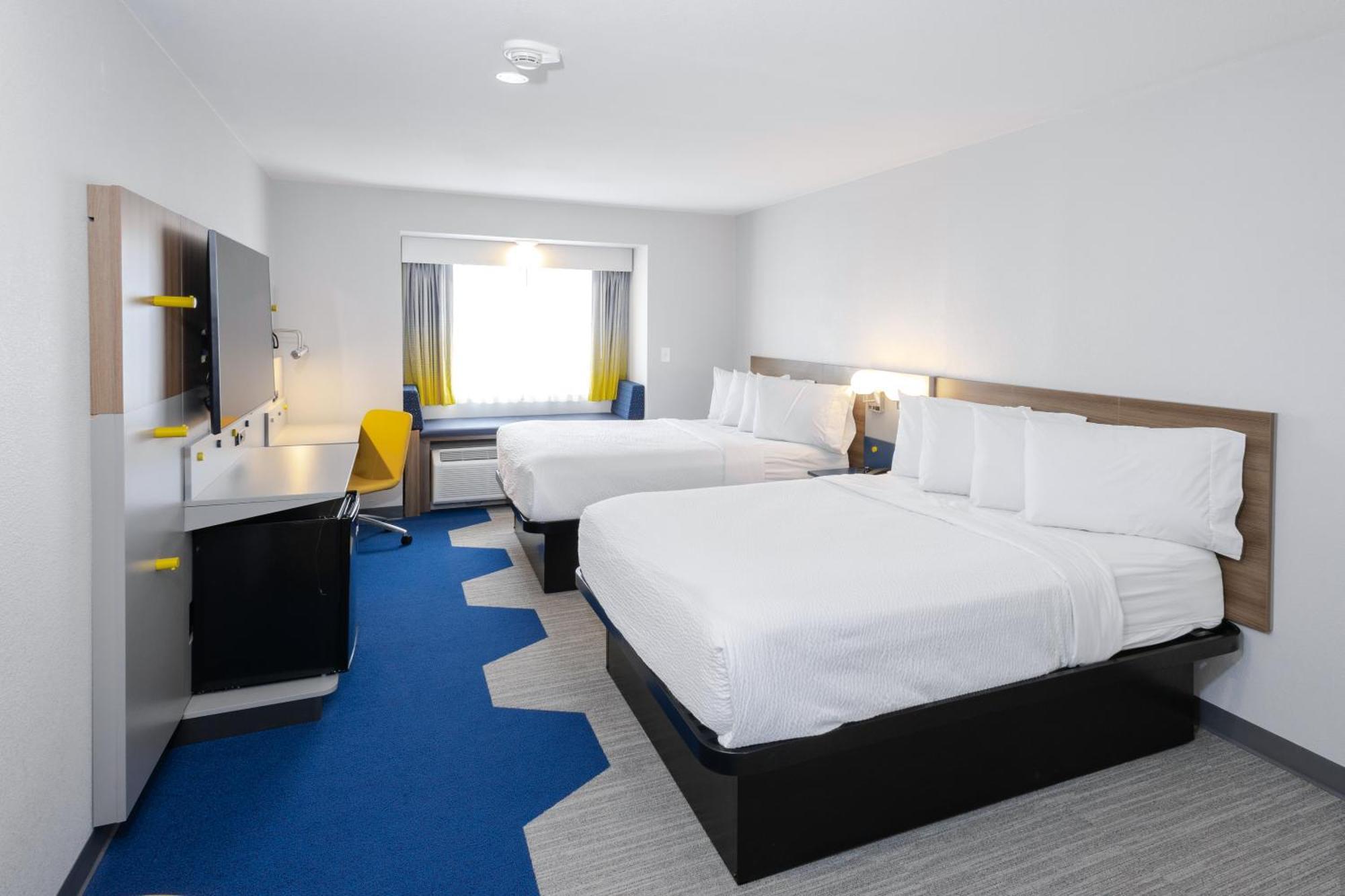 Microtel Inn & Suites Springville Buitenkant foto